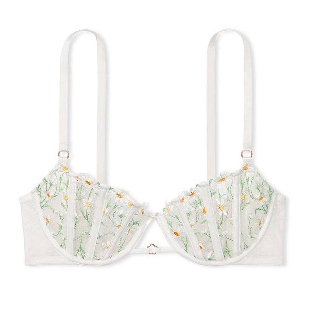 NWT Victoria’s Secret Floral Embroidered White Bra 34B